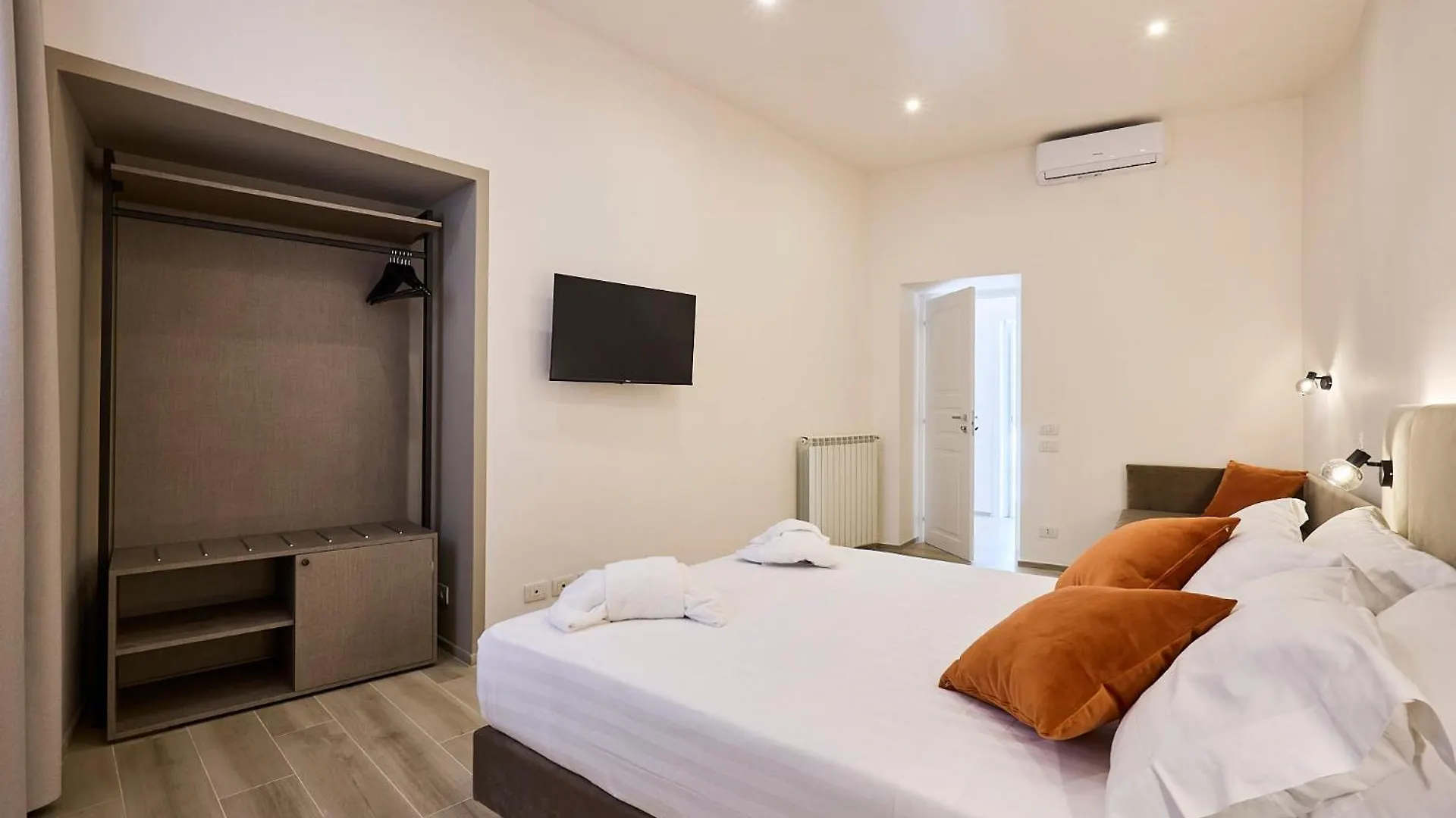 Guest house Urban Guesthouse Monti Rome Italy